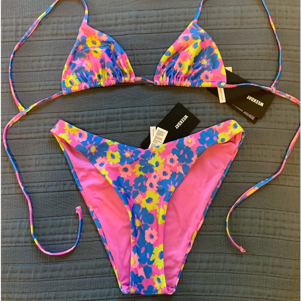 NWT asos bikini size small